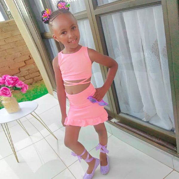 Children's Clothing Girls Vest Set Ins Style Children Clothing Ruffle Skirt Suit - Image 2